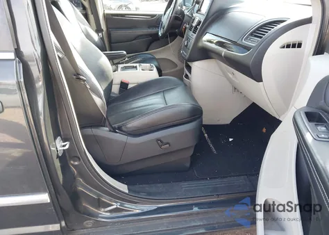 2012 Chrysler Town & Country Touring-L z USA, uszkodzony, nr VIN 2C4RC1CG8CR227220